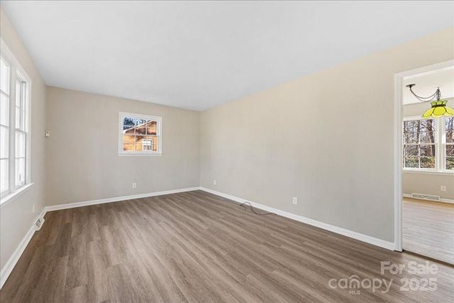 2418 Vista Drive, Charlotte, NC 28212