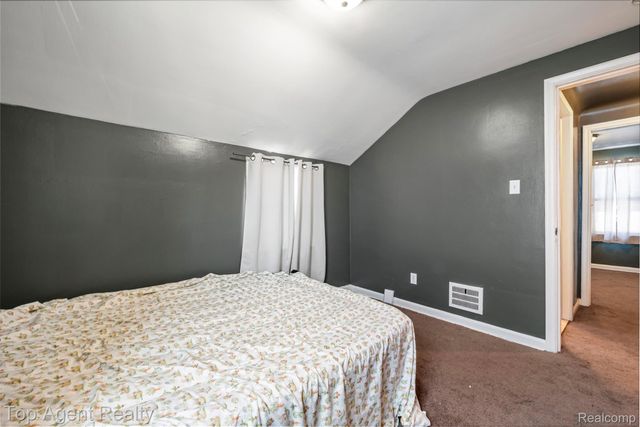 22085 Rausch Avenue, Eastpointe, MI 48021