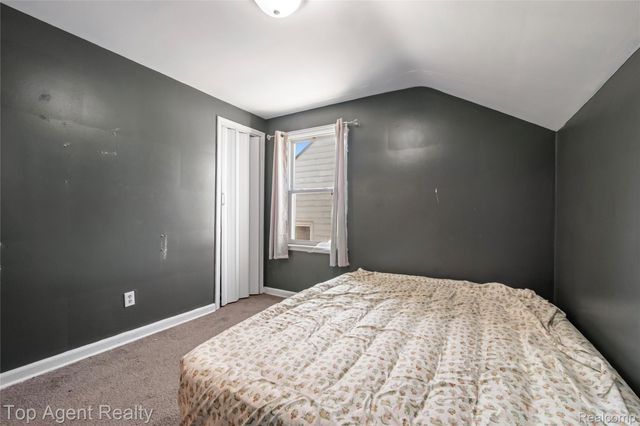 22085 Rausch Avenue, Eastpointe, MI 48021