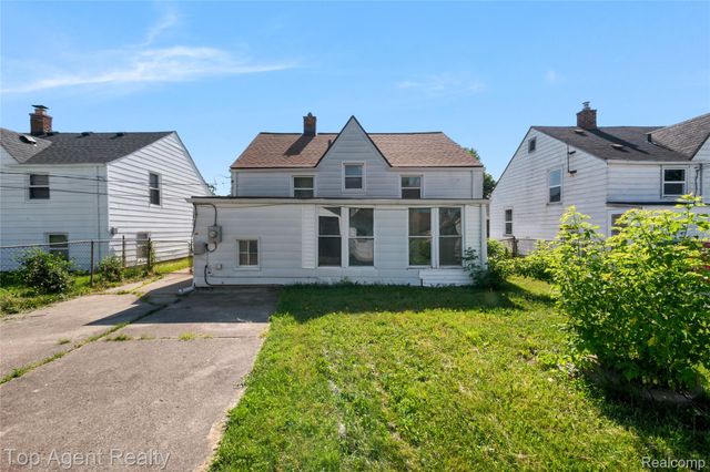 22085 Rausch Avenue, Eastpointe, MI 48021