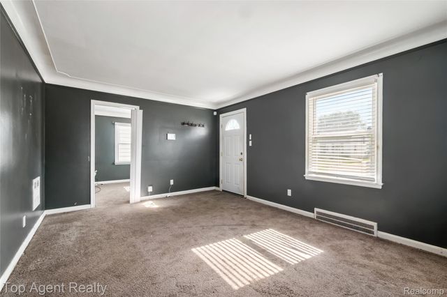 22085 Rausch Avenue, Eastpointe, MI 48021