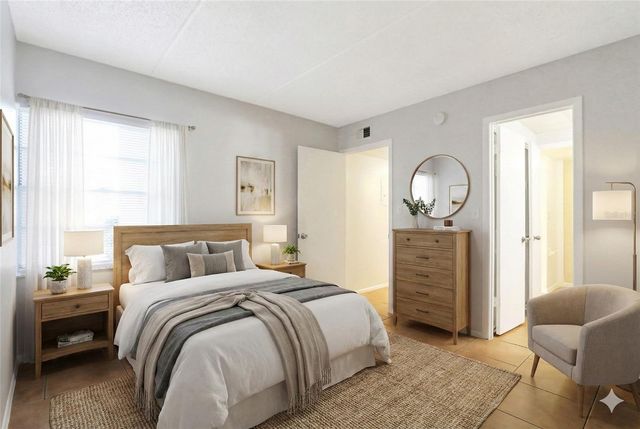 1902 HONOUR ROAD 11, Orlando, FL 32839