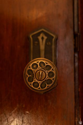 617 E 10TH AVE, Salt Lake City, UT 84103