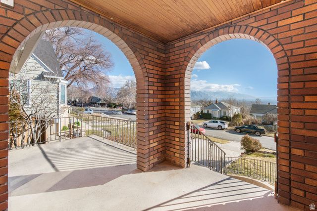 617 E 10TH AVE, Salt Lake City, UT 84103