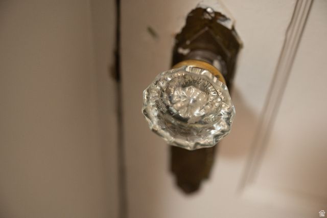 617 E 10TH AVE, Salt Lake City, UT 84103