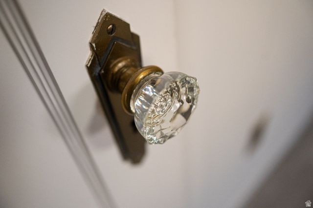 617 E 10TH AVE, Salt Lake City, UT 84103