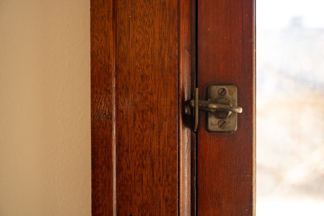 617 E 10TH AVE, Salt Lake City, UT 84103