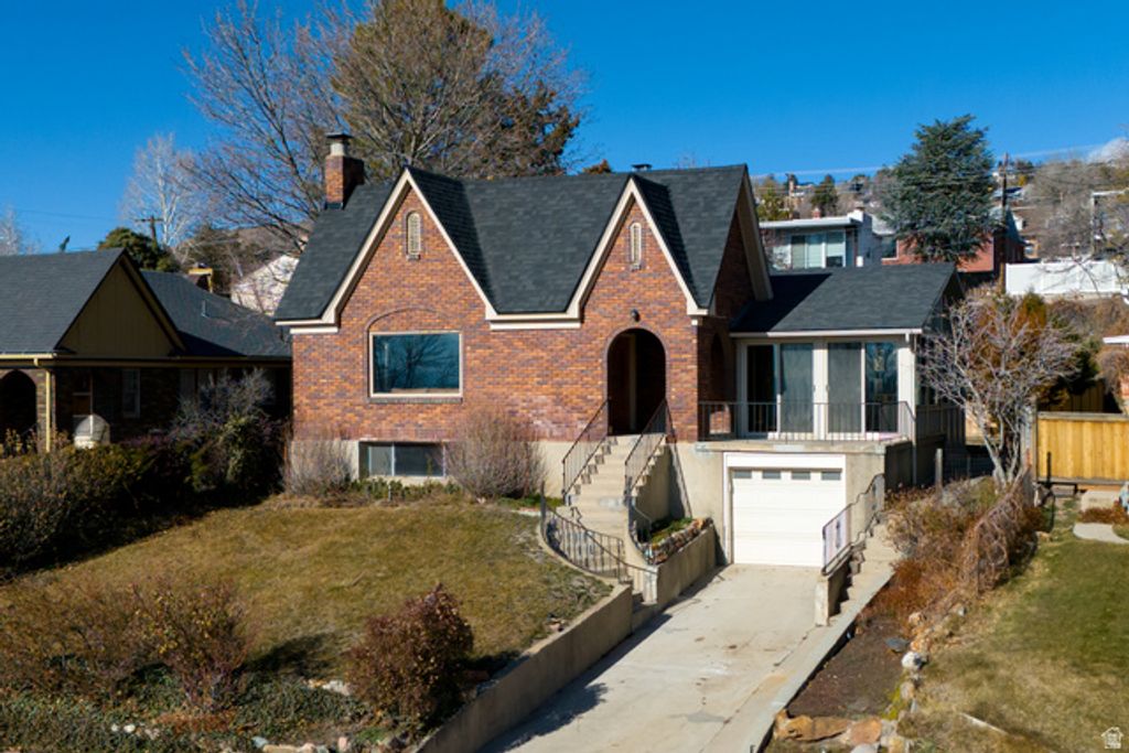 617 E 10TH AVE, Salt Lake City, UT 84103