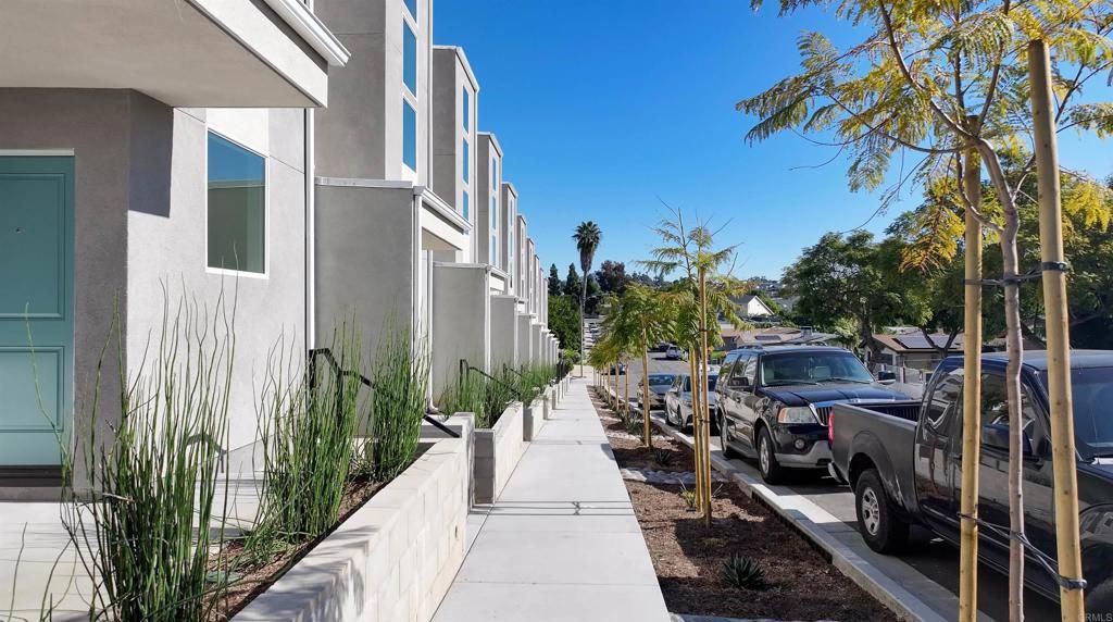 4966 Ocean View Boulevard, San Diego, CA 92113 — exterior
