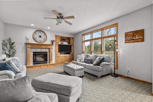 4144 N FOXGLOVE LANE, Appleton, WI 54913