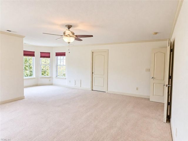 1412 Kemp Bridge LN, Chesapeake, VA 23320
