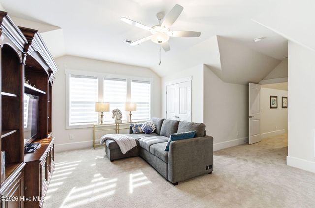 8600 Grassy Meadow Walk NE, Leland, NC 28451