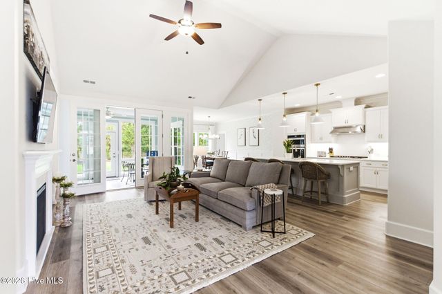 8600 Grassy Meadow Walk NE, Leland, NC 28451