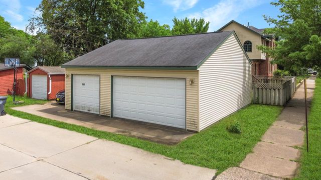 1501 Johnson STREET, La Crosse, WI 54601