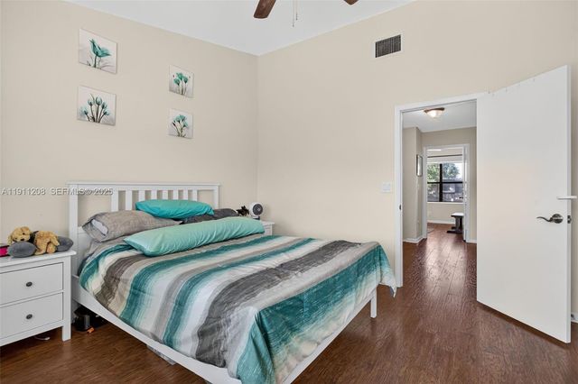 4588 Carambola Cir S 27219, Coconut Creek, FL 33066