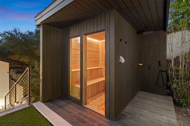 2503 Dip CV, Austin, TX 78704