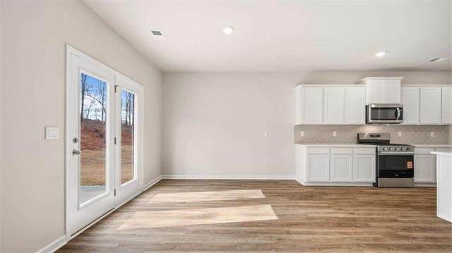 2261 Edgecombe, Dacula, GA 30019