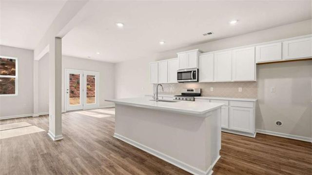 2261 Edgecombe, Dacula, GA 30019
