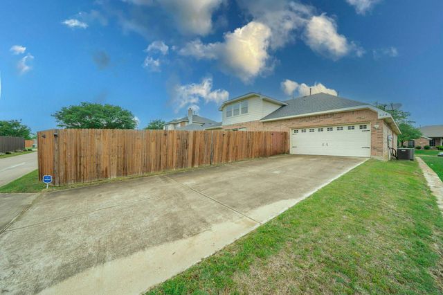 624 Azalea Drive, Glenn Heights, TX 75154