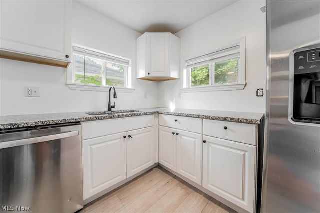 3114 W 160th Street, Cleveland, OH 44111