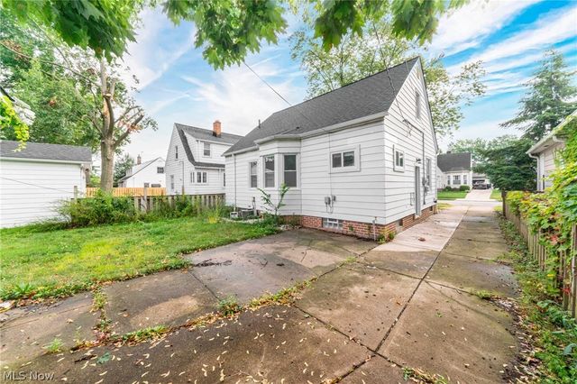 3114 W 160th Street, Cleveland, OH 44111