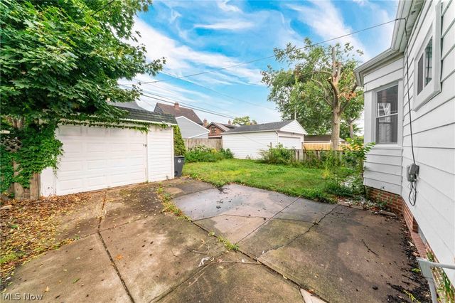 3114 W 160th Street, Cleveland, OH 44111