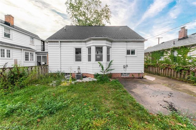 3114 W 160th Street, Cleveland, OH 44111