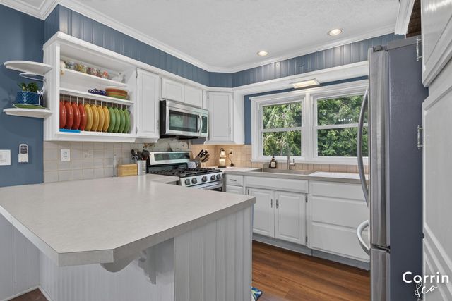 2051 Nolan Avenue NW, Grand Rapids, MI 49534