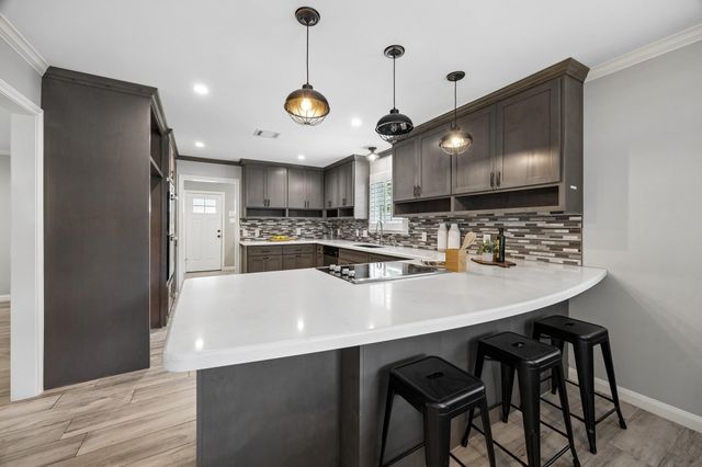 11007 Cranbrook Road, Houston, TX 77042