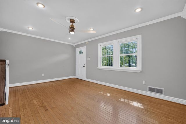 419 ABEL AVE, Capitol Heights, MD 20743