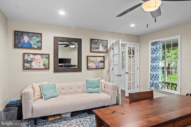 786 ARBOR DR, Red Lion, PA 17356