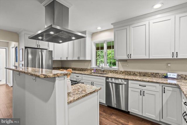 786 ARBOR DR, Red Lion, PA 17356