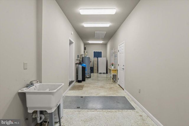 786 ARBOR DR, Red Lion, PA 17356