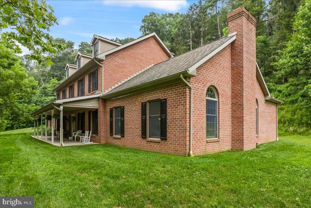 786 ARBOR DR, Red Lion, PA 17356