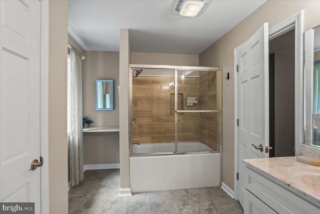 786 ARBOR DR, Red Lion, PA 17356