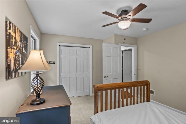 786 ARBOR DR, Red Lion, PA 17356