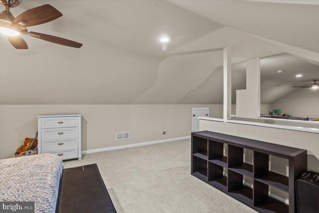 786 ARBOR DR, Red Lion, PA 17356