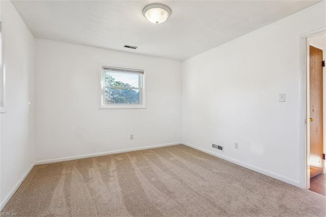 41 Ivy Farms RD, Newport News, VA 23601