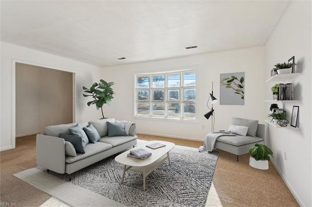 41 Ivy Farms RD, Newport News, VA 23601