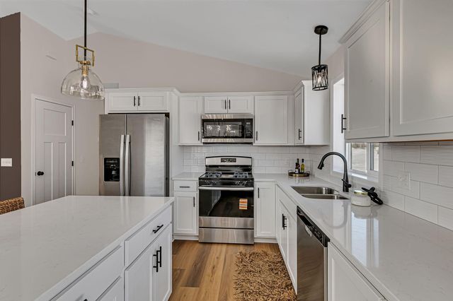 31146 Terra Vista Lane, Rockville, MN 56301