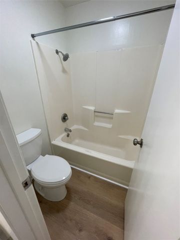 2404 Villa Court, Tyler, TX 75703
