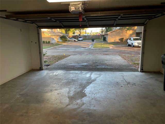 2404 Villa Court, Tyler, TX 75703