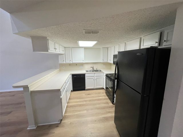 2404 Villa Court, Tyler, TX 75703