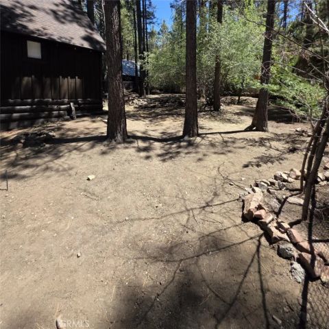 512 Rainbow Boulevard, Big Bear City, CA 92314