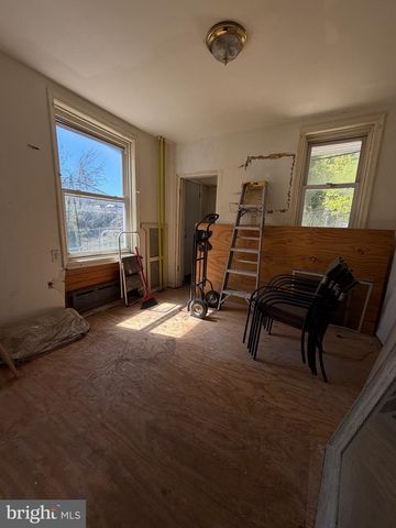535 E PENN ST, Philadelphia, PA 19144