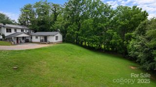 306 Forest Avenue, Franklin, NC 28734