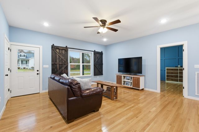 4310 Surji Cir, Centerville, TN 37033