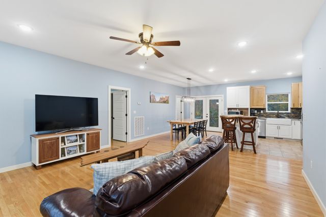4310 Surji Cir, Centerville, TN 37033