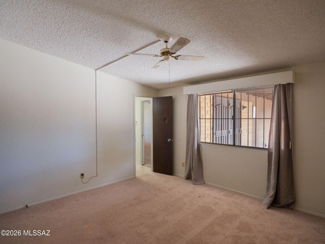 9614 E Burnett Street, Tucson, AZ 85730