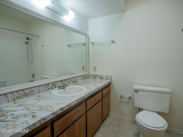 9614 E Burnett Street, Tucson, AZ 85730